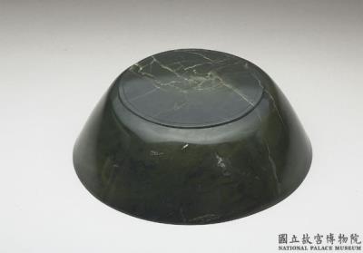 图片[3]-Jade round lidded bowl with gold foil, India-China Archive